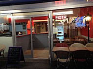 Pizza Du Fournas inside