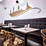 Konstantin Cafe Confiserie Bistro Dentro