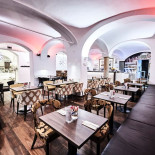 Konstantin Cafe Confiserie Bistro Dentro