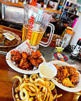 Hooters food