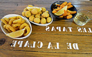 Les Tapas de la Clape food