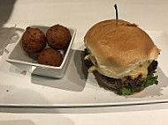 1885 Grill- Acworth food