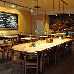 Le Pain Quotidien - Royal Festival Hall inside