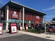 Toby Carvery Trowbridge outside