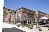 Kneaders Bakery & Cafe outside