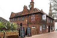 The Red Lion Pub outside