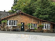 Oak Barn Furnishings outside