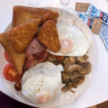 Morrisons Cafe Nelson Dentro