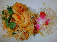 Pad Thai food