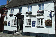 The Stags Head outside