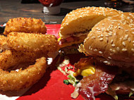 Red Robin Gourmet Burgers And Brews food