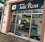 Tutti Pizza Graulhet inside