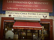 Les Domaines Qui Montent inside