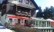 Prodinger's Wirtshaus outside