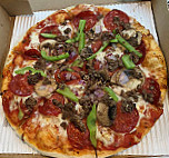 Vito's Italian Pizza food