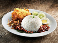 Nasi Lemak Kak Long Guar Express inside