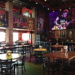 Rock & Brews OKC inside