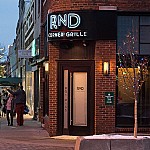 RND Corner Grille people