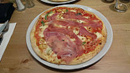 Pizza Pazza food