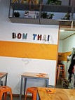 Bon Thai inside