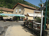 Les Gorges Du Chassezac outside