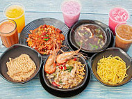 Mee Pak San Lundang food