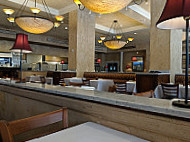 Brio Italian Grille Houston City Center inside