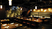 Toraji Aoyama inside