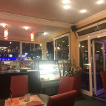 Café Voyage Dentro