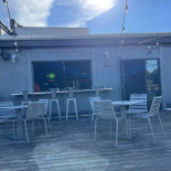 Timothy's Bar Dentro