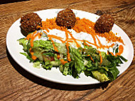 Boussi Falafel food