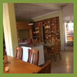 Mudgee Corner Store Dentro