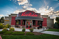 Red Robin Gourmet Burgers And Brews outside