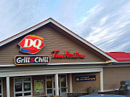 Dairy Queen Grill Chill outside