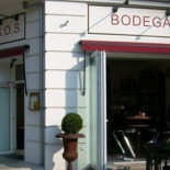 La Bodega Dentro