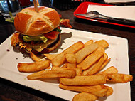 Red Robin O'Fallon food