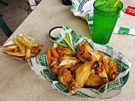 Quaker Steak Lube food