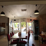 Capel Bakehouse Dentro