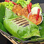 Nasi Bakar Meletop Pedas Berapi food