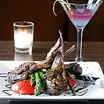 Safari Bar and Grill- Toronto food