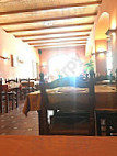 -pizzeria Cocolino inside