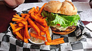 Old South Smokehouse food