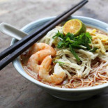 Jann Junaidah Abdullah Mee Kolok Fu Yu Cafe Satok Cibo