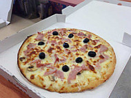 Dolce Pizza food