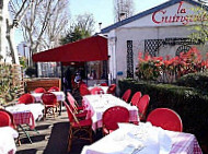 La Guinguette de Neuilly inside