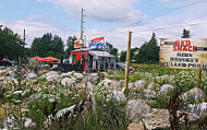 Little Red Shack BBQ outside