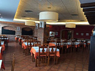 Pizzería Moré inside