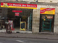 Le Marché Des Saveurs outside