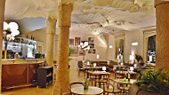 Café De La Pedrera food