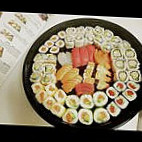 Sushi Party food